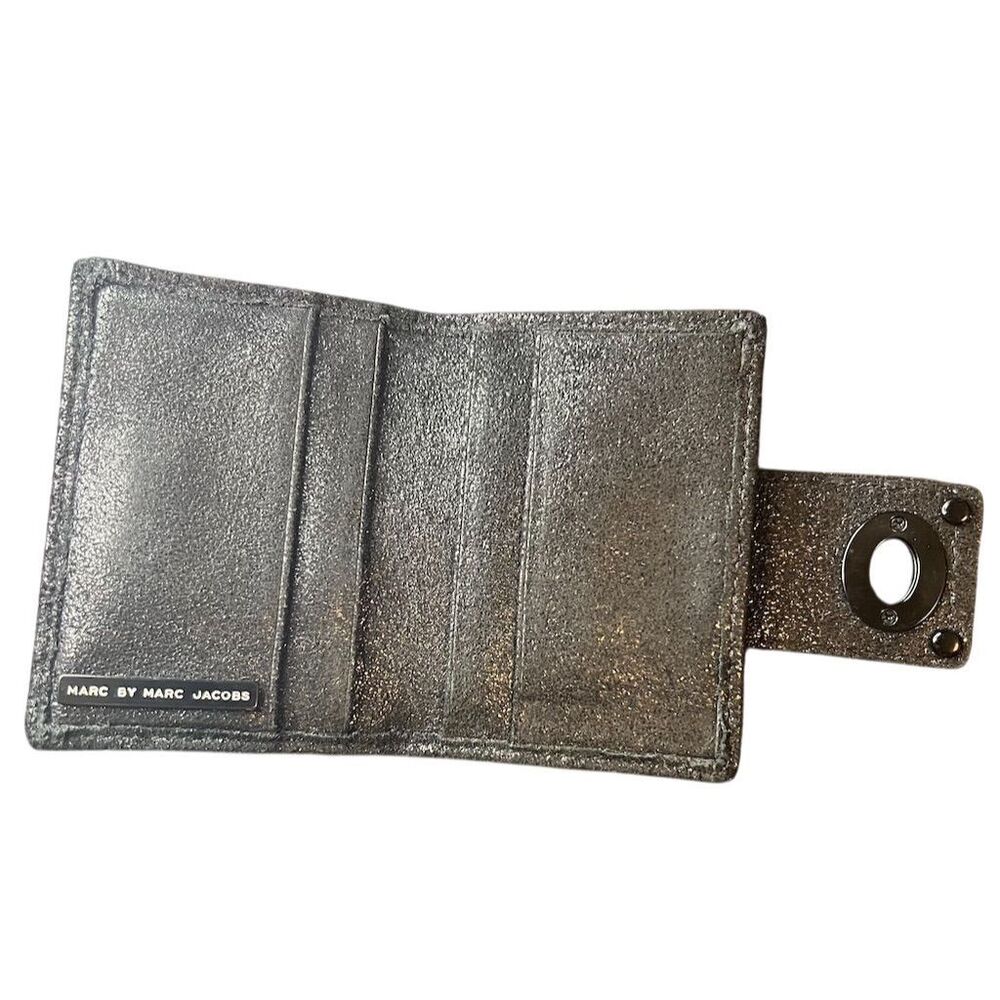 Marc by Marc Jacobs Women's Black Metallic Bifold Wallet Credit Card Slots EUC - Picture 2 of 3